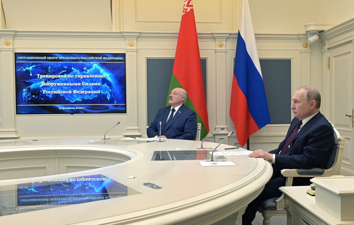 Prezydent Białorusi  Aleksander Łukaszenka i prezydent Rosji Władimir Putin 
