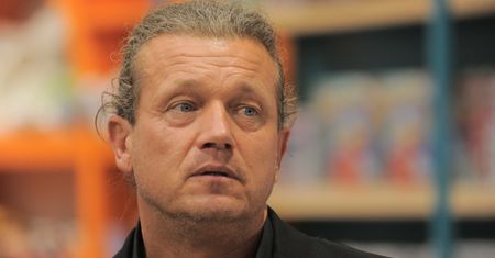 Jakimowicz wulgarnie wyzywa TVN. Nie przebiera w słowach