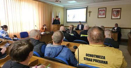 Strażacy z powiatu płockiego poznali szczegóły programu "ORLEN na straży"