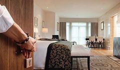 Netia wprowadza usługę telewizyjną dla hoteli, do wyboru 70 kanałów