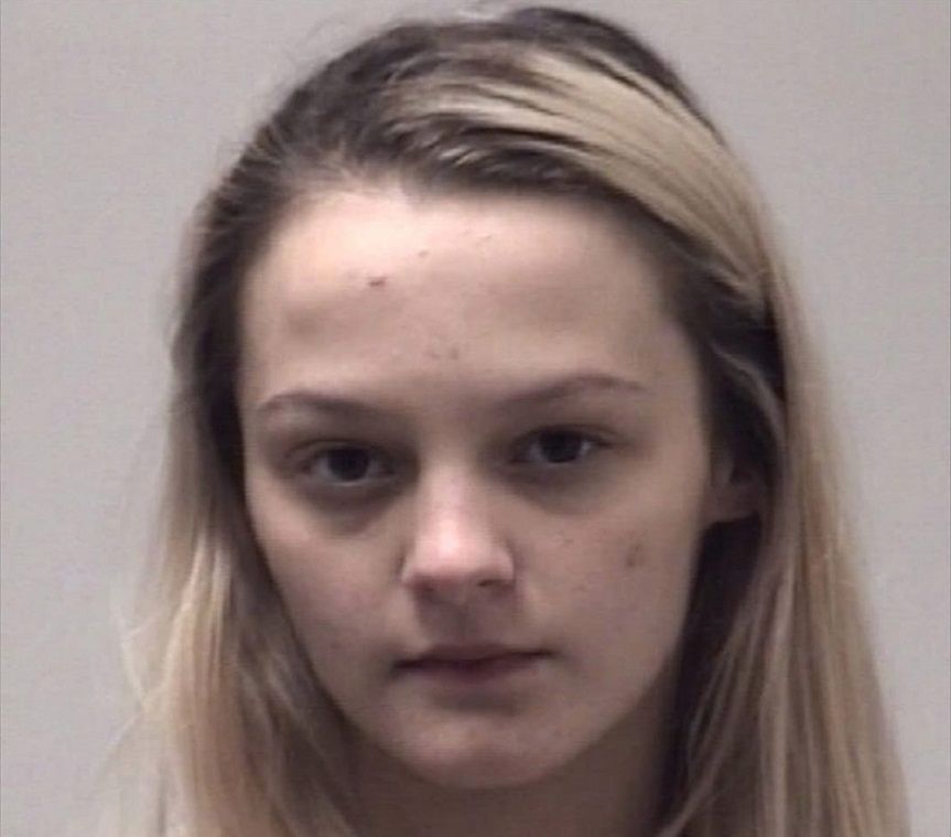 19-latka została oskarżona o okrucieństwo wobec dziecka