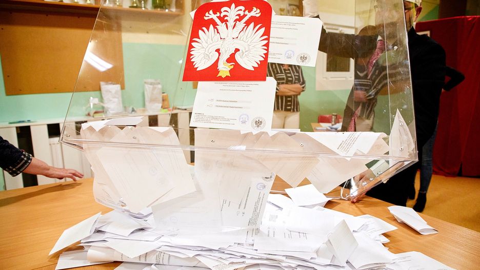 Otwarcie urn wyborczych - druga tura wybor�w prezydenckich 2020
Fot. Julian Sojka, Lodz, 12.07.2020. Druga tura wyborow prezydenckich. Otwarcie urn wyborczych.
Julian Sojka