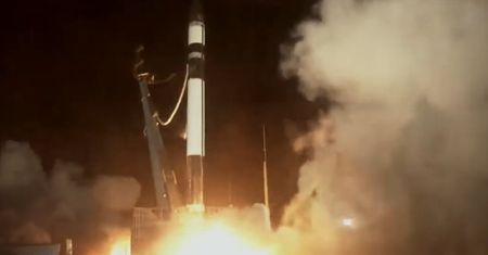 Kontrakt NASA dla Blue Origin za 700 mln dol. Rocket Lab składa protest