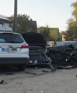 Piaseczno. Karambol z udziałem autobusu i siedmiu aut. Dziecko w szpitalu