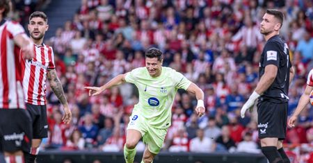 Robert Lewandowski przekracza magiczną granicę. Tego dokonał w Barcelonie