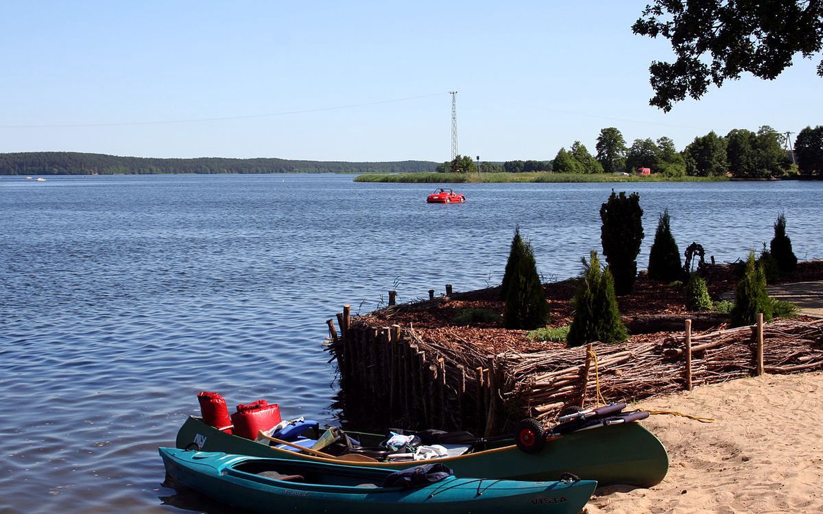 Jezioro w miejscowości Swornegacie