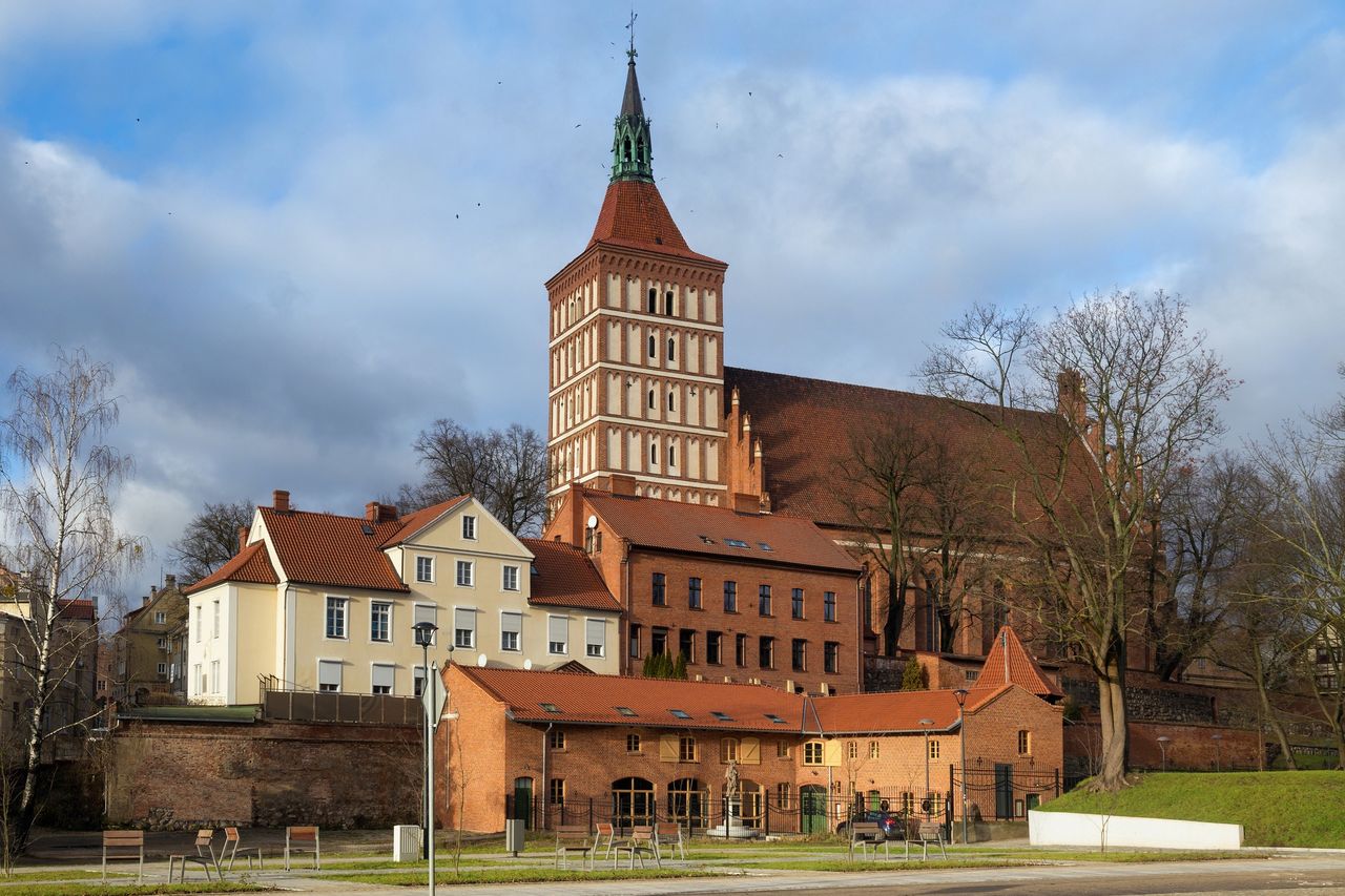Koronawirus w Polsce. Zaostrzenie obostrzeń jedynie na Warmii i Mazurach