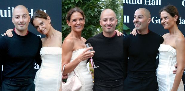 Katie Holmes oficjalnie pokazała się Z NOWYM PARTNEREM. Były czułe uściski i  uśmiechy. Ładna z nich para? (ZDJĘCIA)