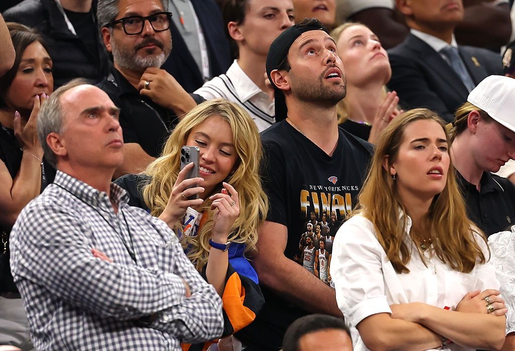 Sydney Sweeney i Scooter Braun na finale NBA