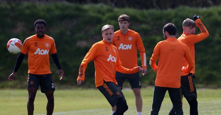 To nie spodoba się ekologom. Tak gracze Manchesteru dotarli na mecz