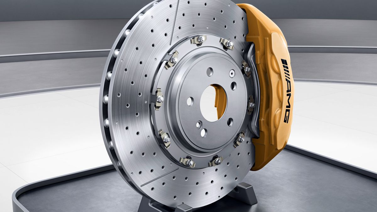 Sportowe zaciski hamulcowe z Mercedesa-AMG GT R