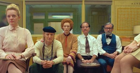 "Kurier Francuski z Liberty, Kansas Evening Sun". Prasa umiera. Filmy Andersona żyją swoim najlepszym życiem