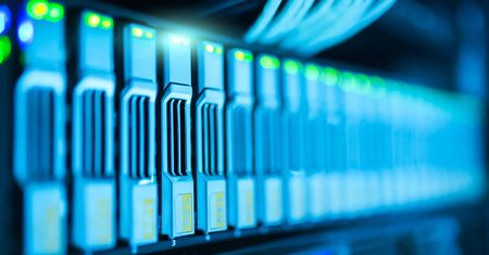 Hosting jest jak działka pod budowę strony internetowej