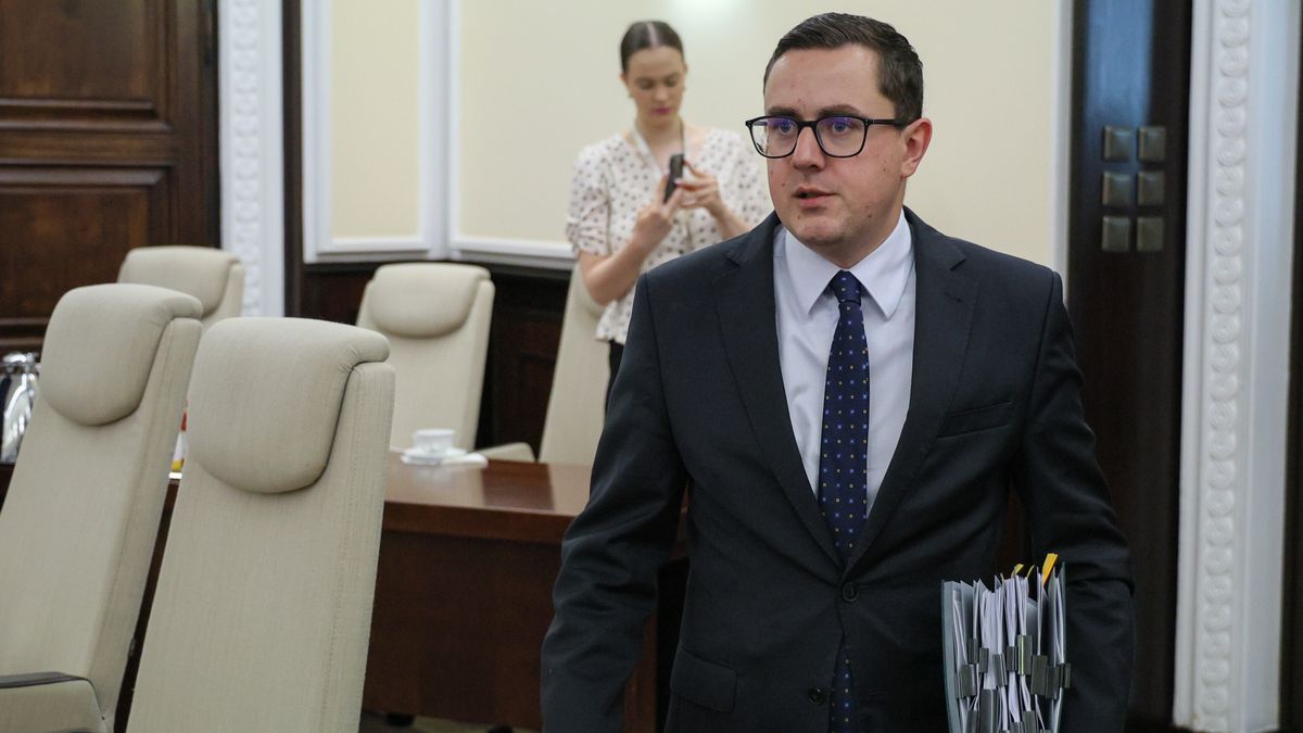 Minister energii Miłosz Motyka 