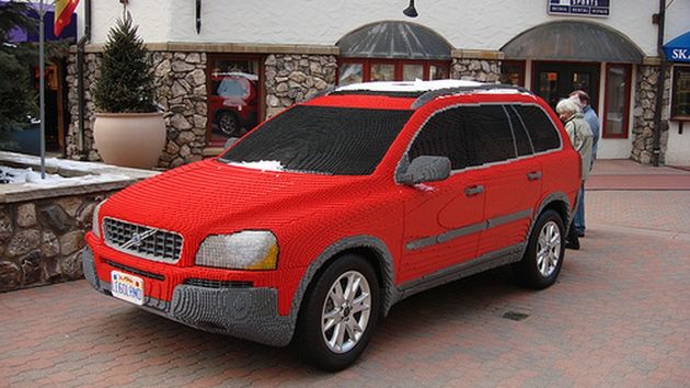 Volvo zbudowane z klocków lego (wideo) 1