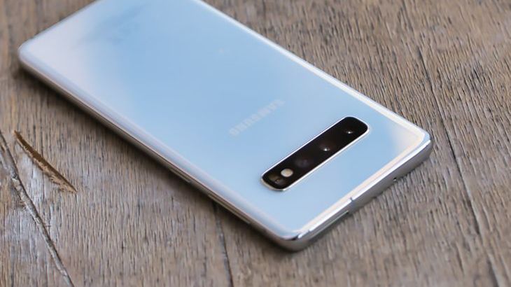 Samsung wycofał Androida 11 i One UI 3.0 dla serii Galaxy S10 1