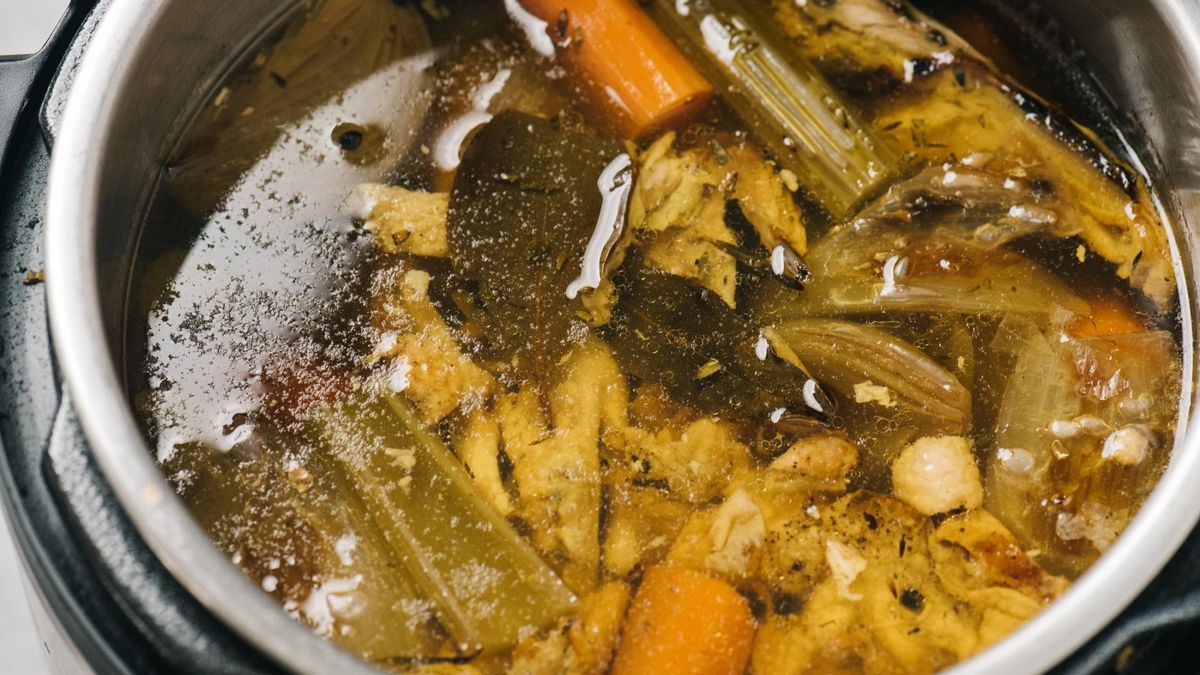 Lepiej nie dodawaj do rosołu. Oto powód