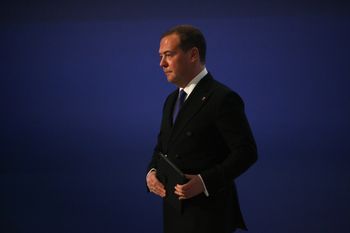 Miedwiediew uderza w Trumpa. "To pogwałcenie prawa międzynarodowego"