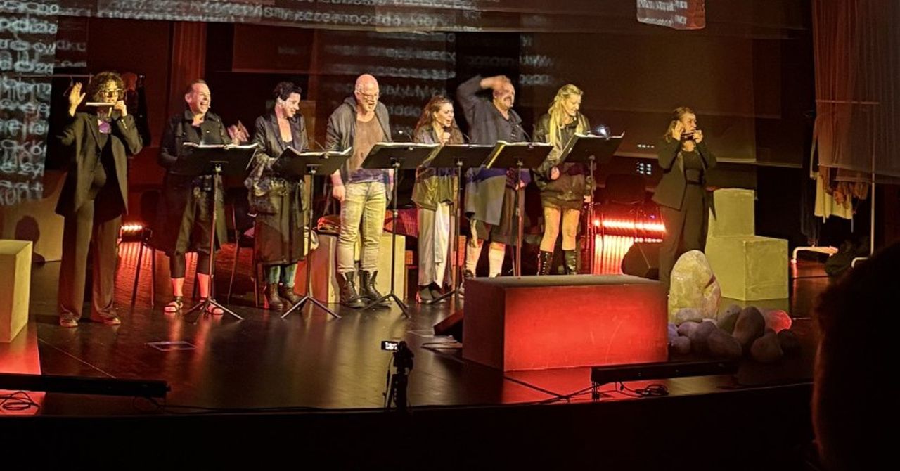 Gdańsk: James Joyce w teatrze! "Finnegans W/Fake" to immersyjna podróż przez historię Polski i języka