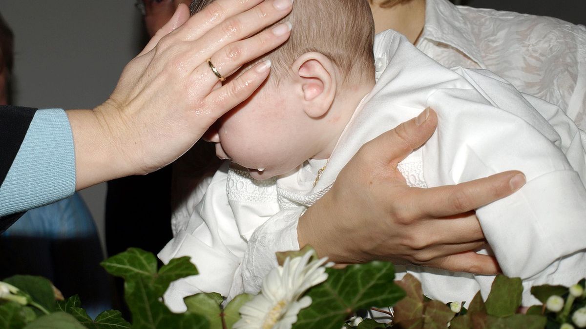 Chrzest humanitarny cieszy się coraz większą popularnością.