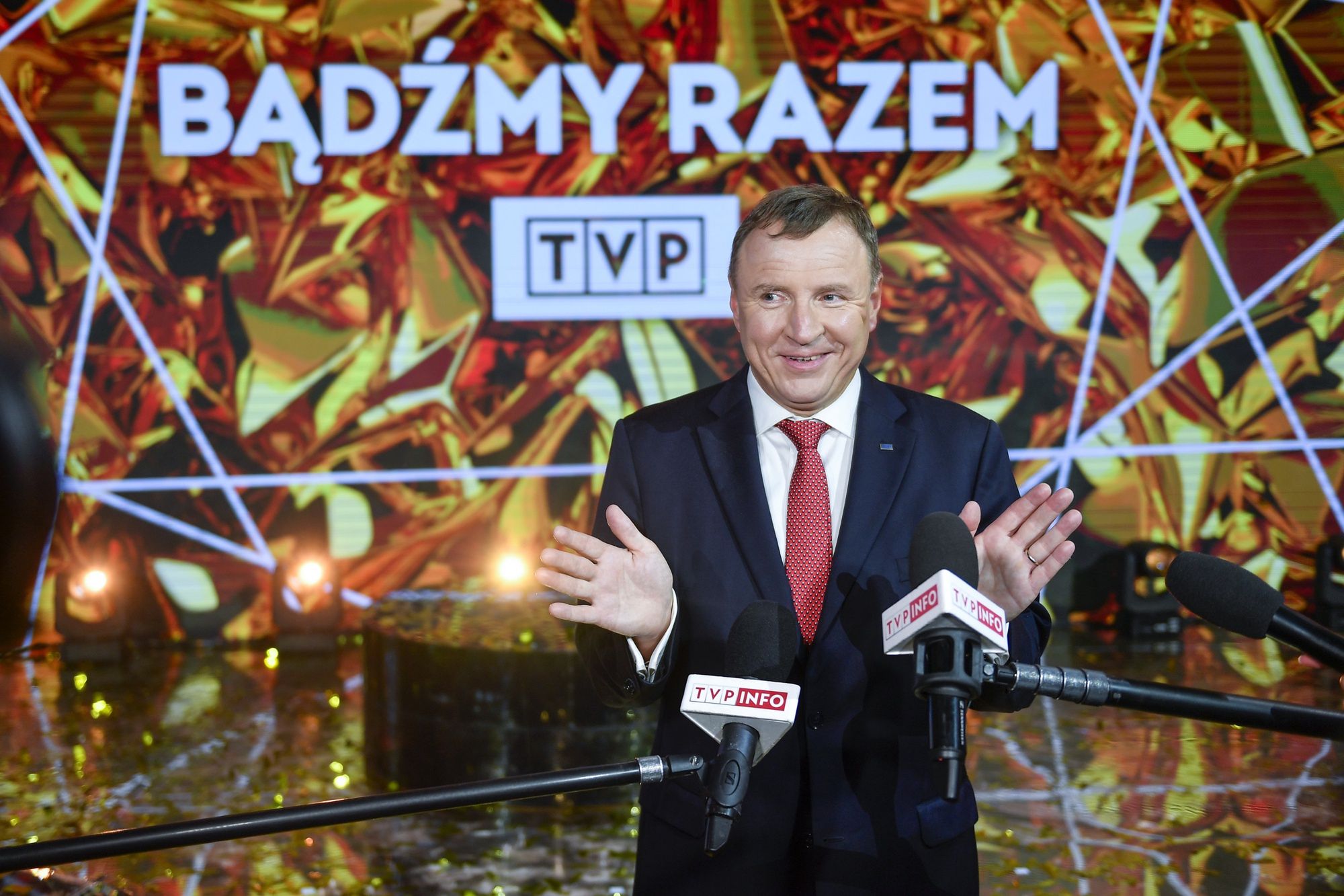 Jacek Kurski bohaterem reportażu "Gazety Wyborczej". Ochroniarze TVP mieli kupować cukierki jego żonie... 