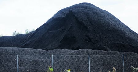 Węgiel za 45 mln zł zalega na składach. Będzie przełom?