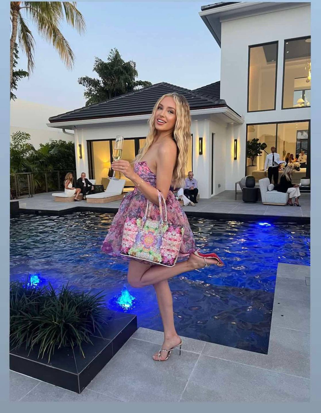 Caroline Derpienski bryluje na imprezie Rolls Royce w Palm Beach