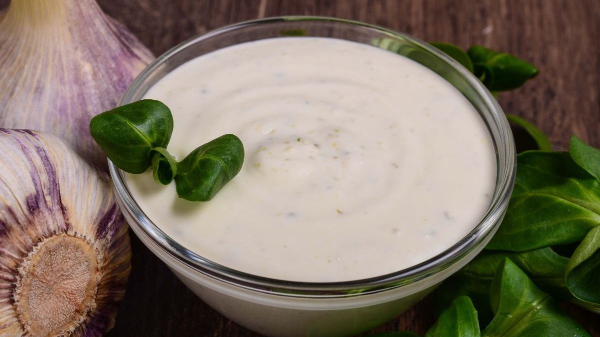 Sos czosnkowy - Pyszności
