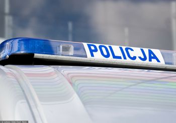 Na 5-latkę przewróciło się ogrodzenie. Ojciec z zarzutem