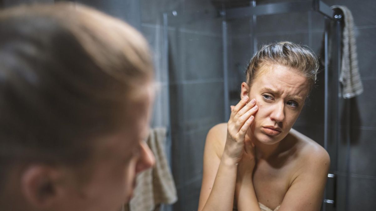 Pojawiają się na twarzy, ale świadczą o zupełnie innym problemie.