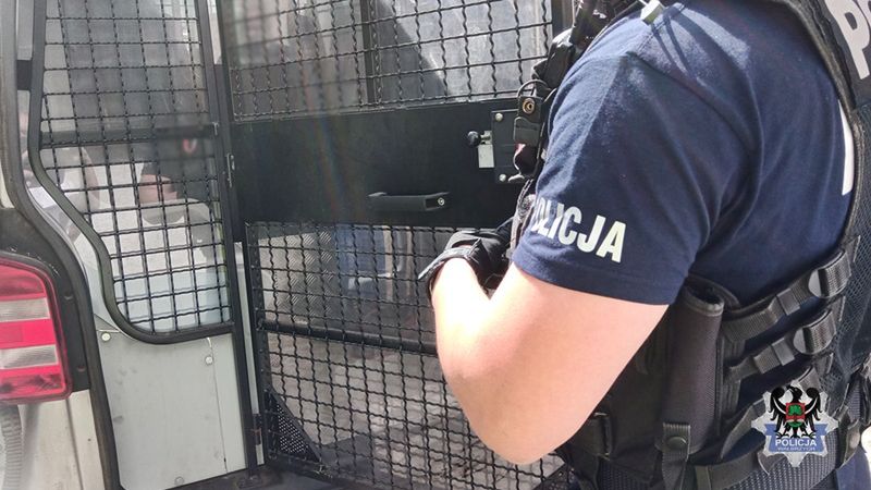 policja zatrzymanie radiowóz