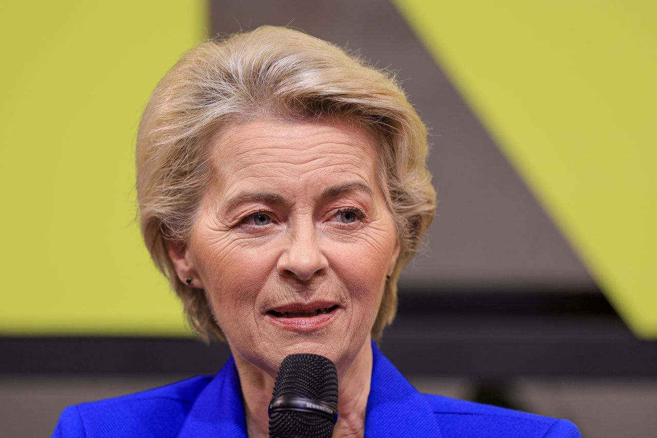 European Commission president von der Leyen aids in-flight emergency