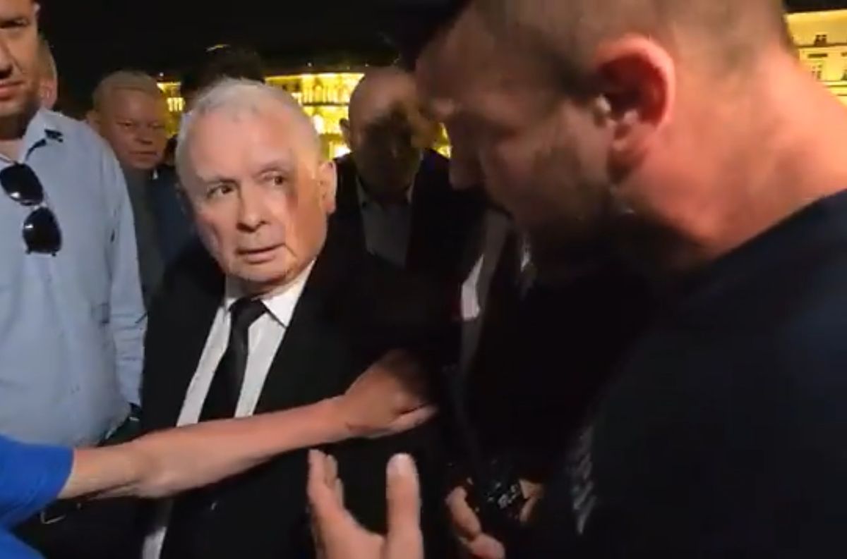 Kaczyński przed pomnikiem smoleńskim. Doszło do awantury