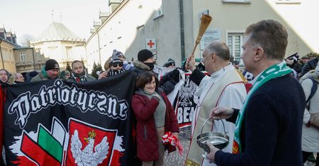 Oto co Nawrocki powiedział do kibiców. Po tym zaczęli skandować