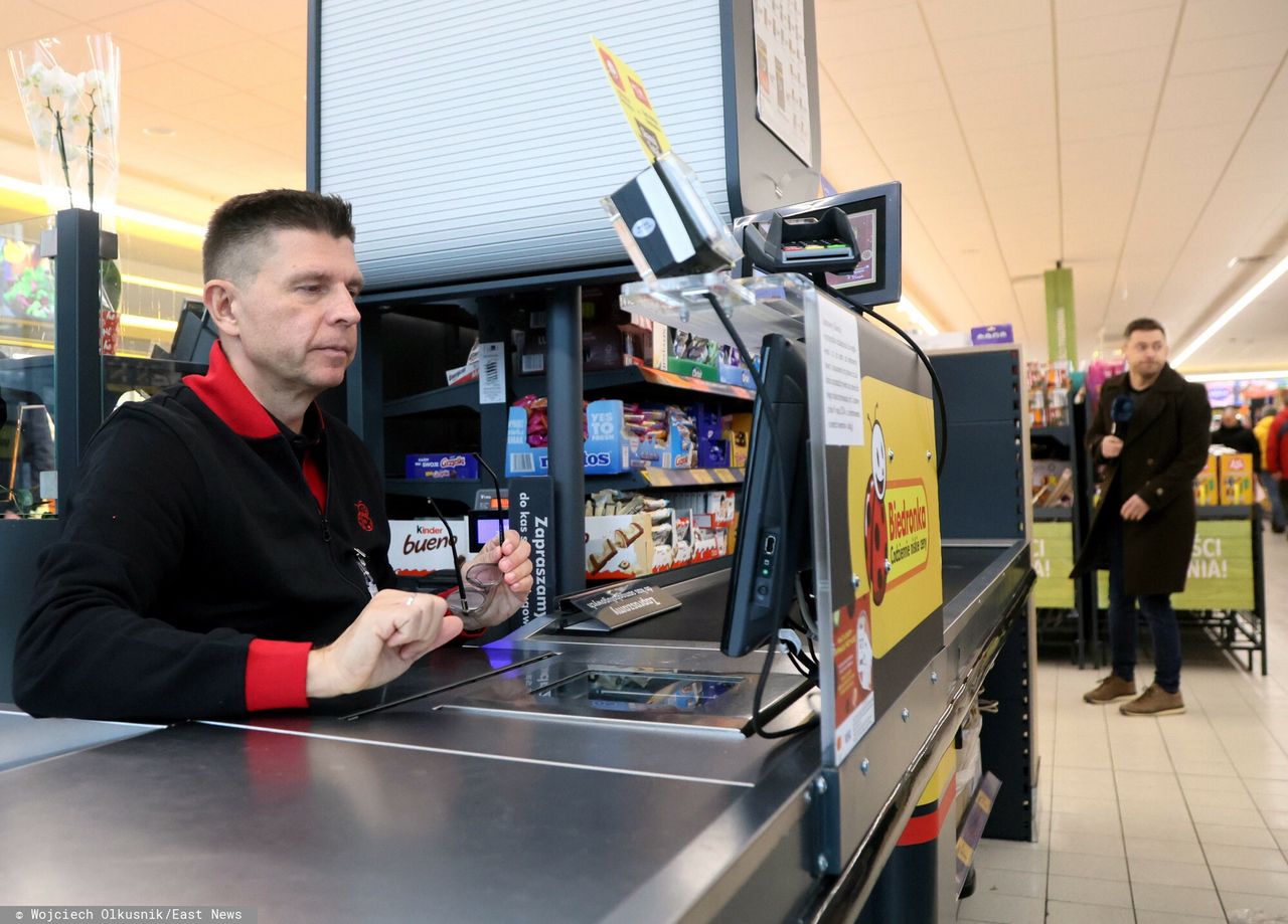 Petru na kasie w Biedronce. "Akcja odebrana miażdżąco negatywnie"