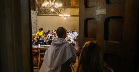 Zgwałcił zakonnicę. Paweł M. wydalony ze stanu duchownego