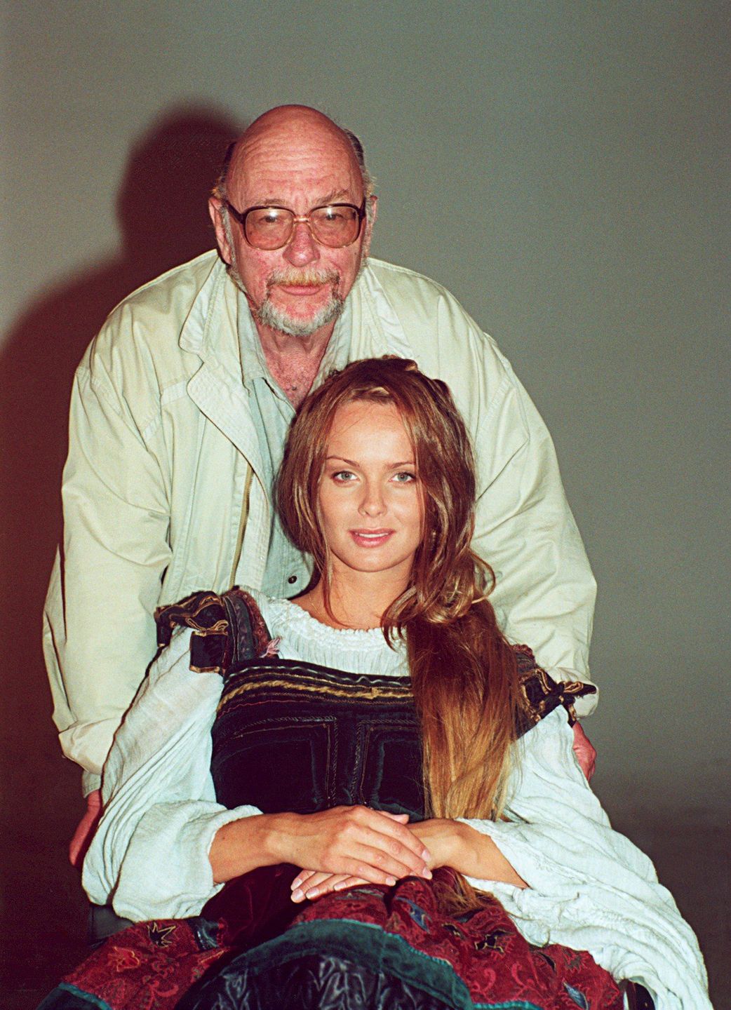 Jerzy Hoffman i Izabela Scorupco w 1999 roku