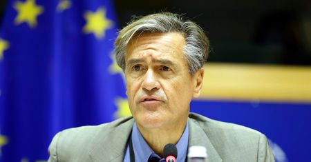 Unijny raport ma być bardzo krytyczny. "Rząd PiS idzie na zwarcie z UE"