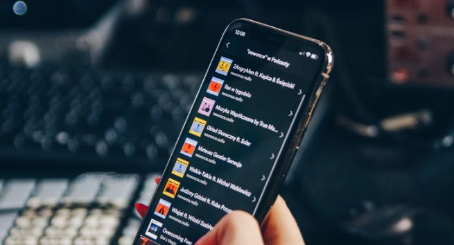 newonce.radio: rekordowa słuchalność podcastów i nowe możliwości dla marek