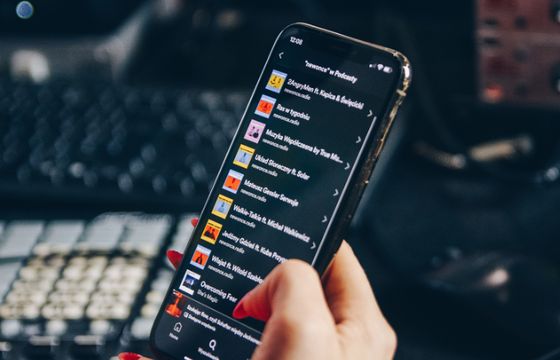 newonce.radio: rekordowa słuchalność podcastów i nowe możliwości dla marek