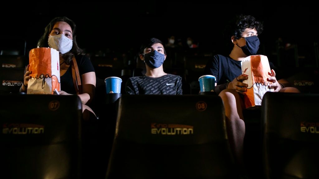 Nowe obostrzenia. Gdzie trzeba nosić maseczki?