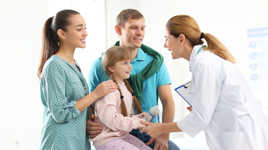 Książeczka zdrowia dziecka może być pomocna w trakcie rutynowych badań u pediatry