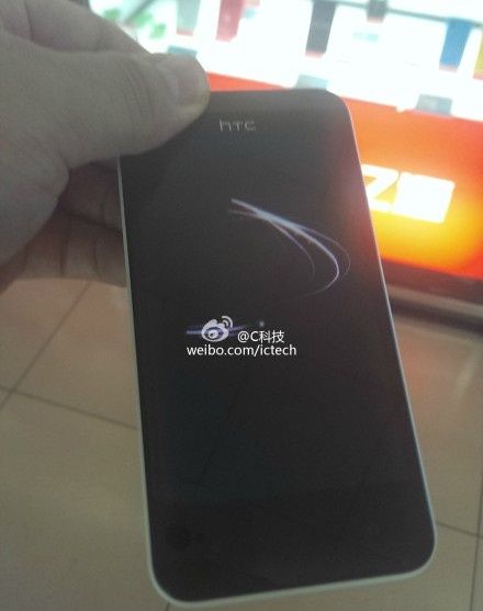htc zara mini smartfon wygląd ekran