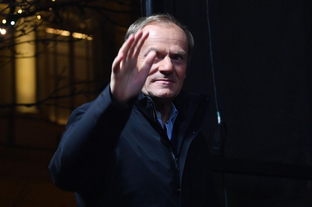 Telefon Brejzy zhakowany. Tusk pisze o spełnionej obietnicy PiS 