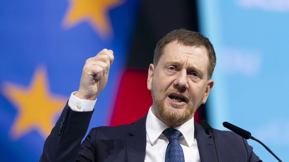 BERLIN, GERMANY - FEBRUARY 03: Michael Kretschmer of Christian Democrats (CDU), speaks to delegates at a CDU party congress on February 03, 2025 in Berlin, Germany. The congress is taking place following  Friedrich Merz, chancellor candidate and leader of the Merz's recent controversial move in the Bundestag, in which he sought to push through legislation on immigration and security, knowing it depended on support for the far-right Alternative for Germany (AfD). Germany faces snap parliamentary elections on February 23. (Photo by Maja Hitij/Getty Images)
