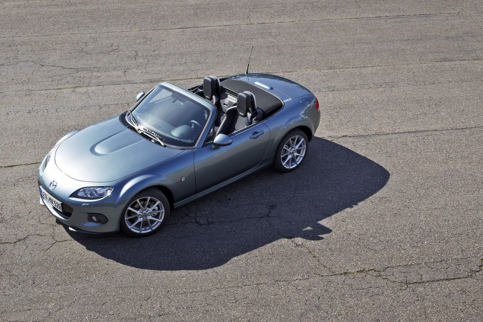 2013 Mazda MX-5 - kultowy roadster po kuracji odmładzającej [galeria] 9