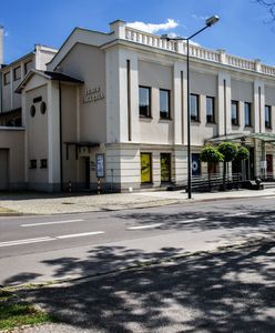 Sosnowiec. Teatr zamknięty, ale przedstawienia są grane