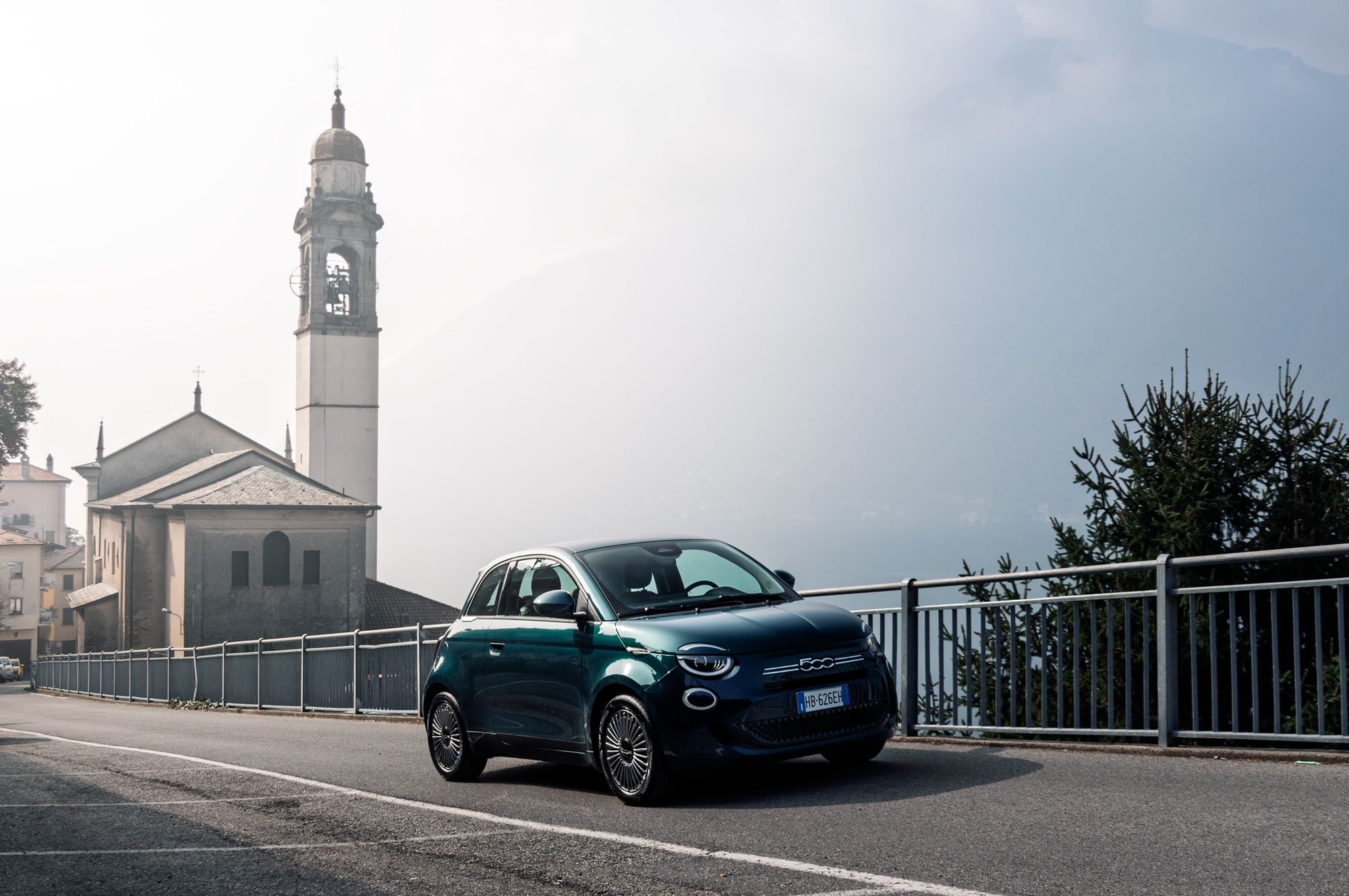 Fiat 500 Hybrid (2026) - test