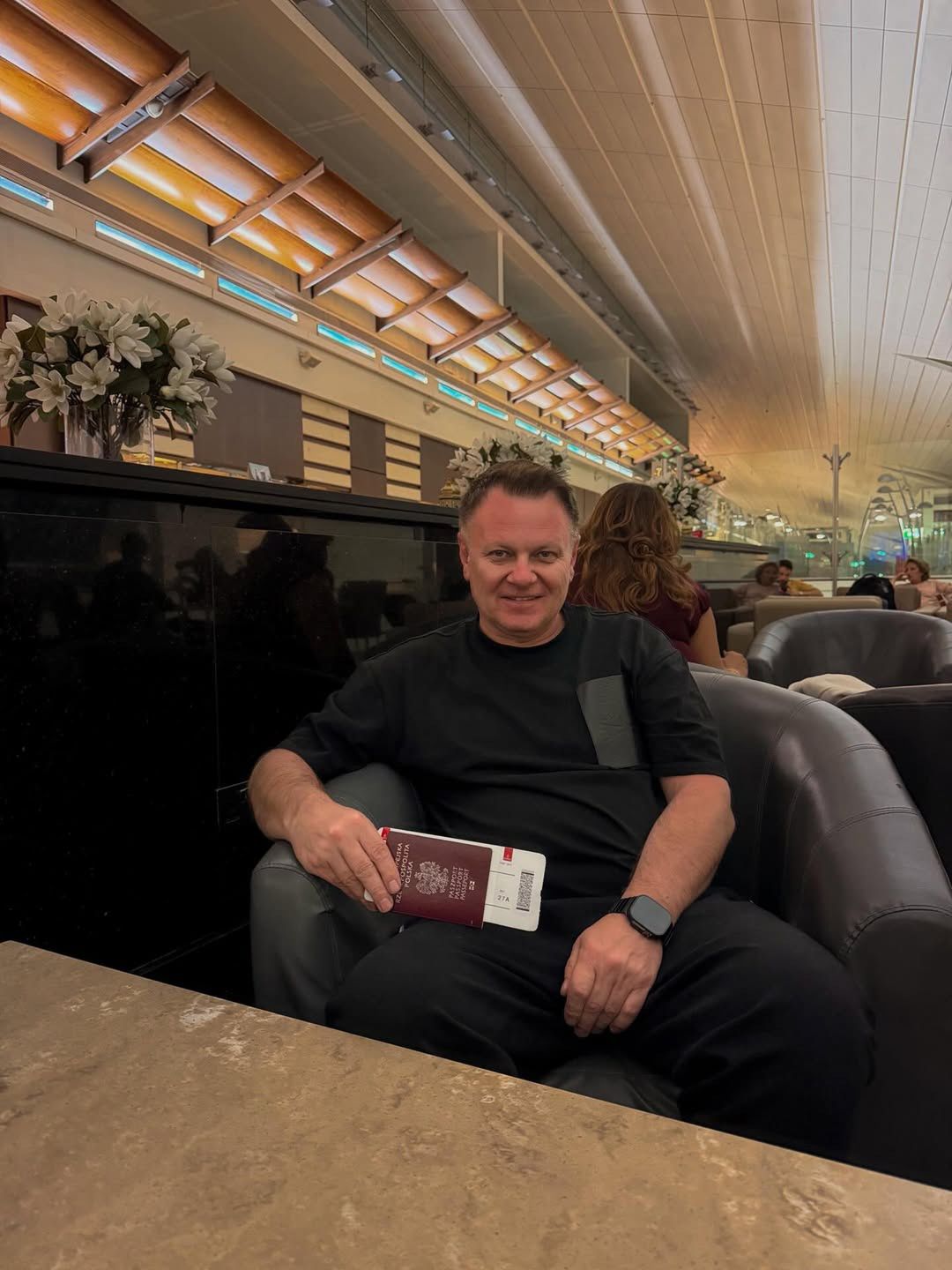 Robert Klatt na lotnisku