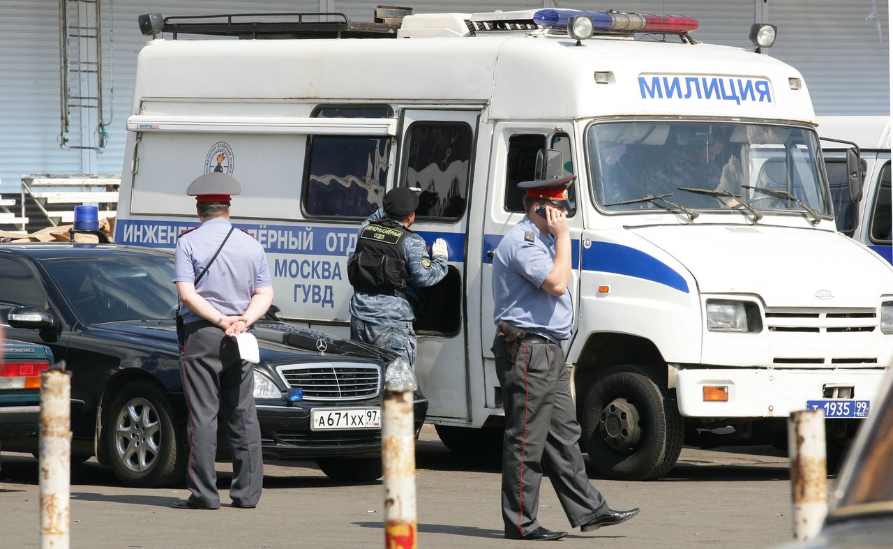 Policjanci zgwałcili nastolatkę w radiowozie. Zapadł wyrok sądu w Moskwie